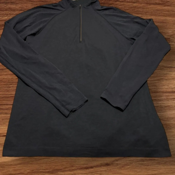 Lululemon  half zip - Picture 1 of 1